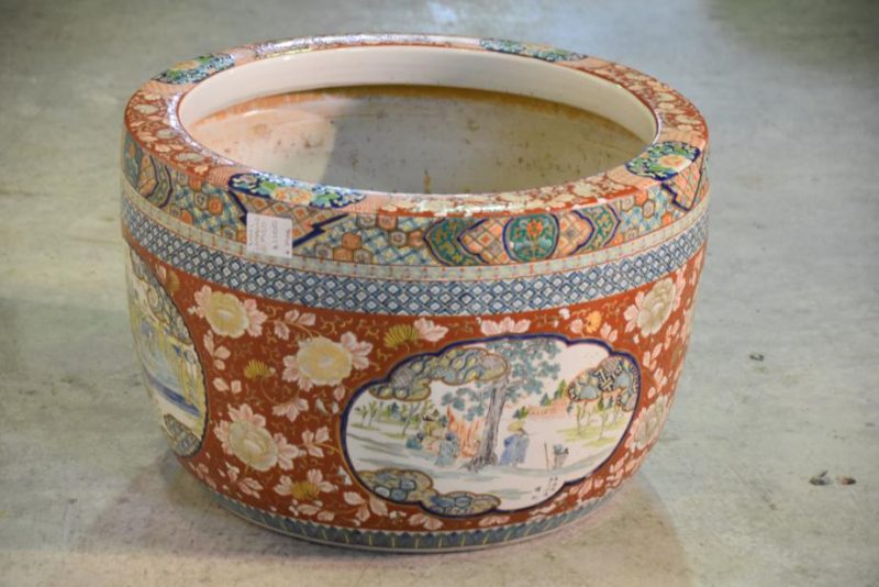Large Japanese Ceramic Imari Style Hibachi (Brazier) - Image 9