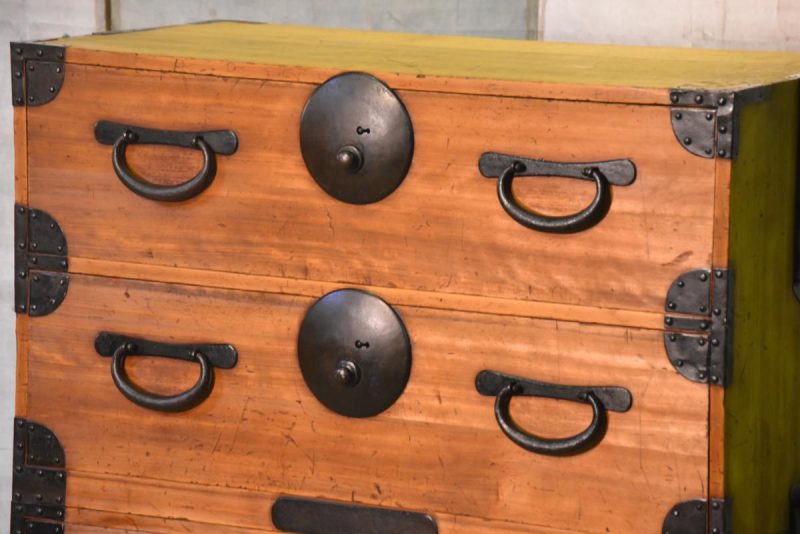 Antique Japanese 4 drawer clothing chest (2 sections) - Image 4