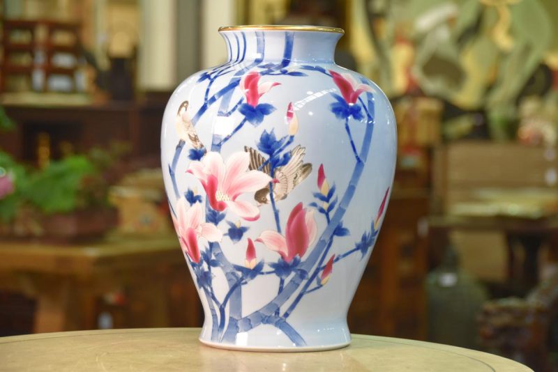Porcelain Vase by Fukugawa with Birds and Magnolia Flowers - Image 11