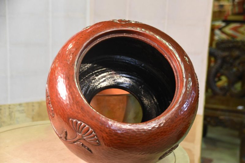 Japanese Kamakura Bori Wooden Hibachi - Image 3