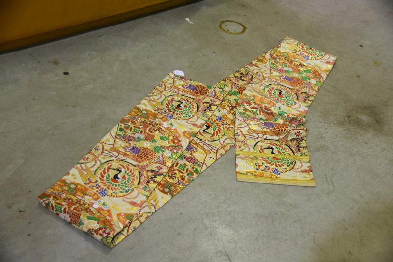 Japanese Silk Vintage Wedding Obi (Maru Obi) - Image 4
