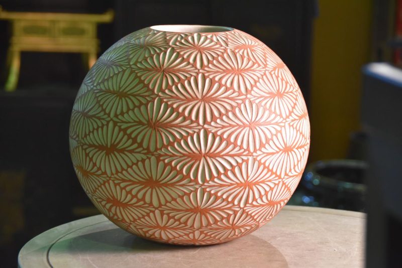 Japanese Pottery Ikebana Flower Vase - Image 3