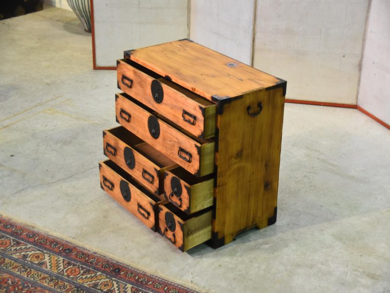 Small Antique Japanese Accessories Chest - Image 7