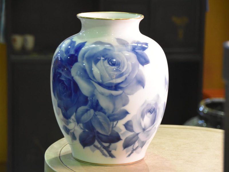 Noritake Okura Rose Vase - Image 5