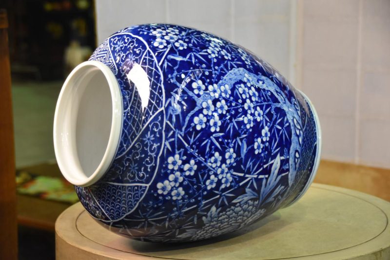 Japanese Blue and White Ceramic Vase - Image 6
