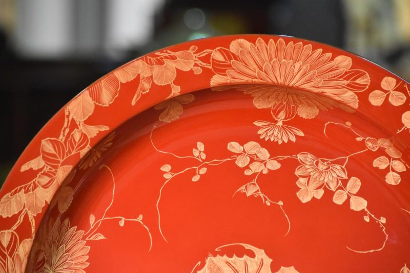 Japanese Red Lacquerware Plate Decorated with Komori (Bats) - Image 2