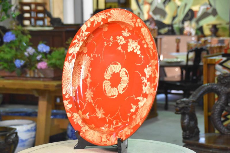 Japanese Red Lacquerware Plate Decorated with Komori (Bats) - Image 8