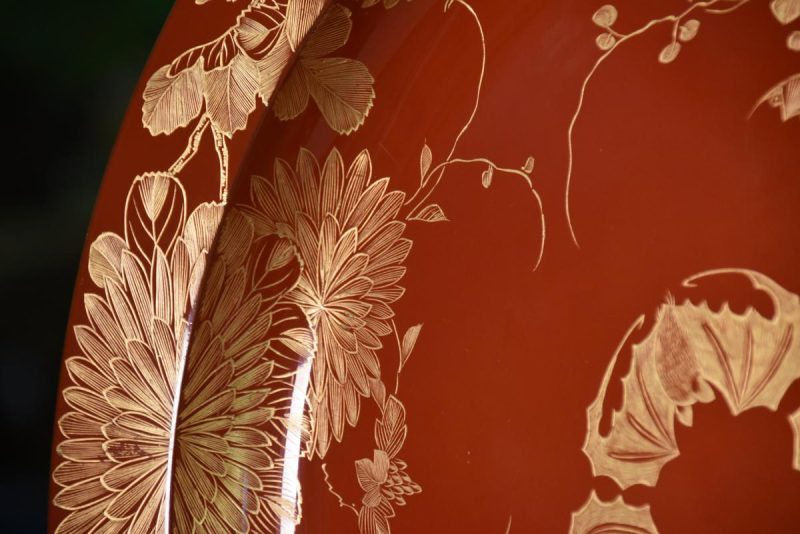 Japanese Red Lacquerware Plate Decorated with Komori (Bats) - Image 7