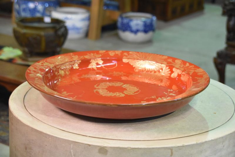 Japanese Red Lacquerware Plate Decorated with Komori (Bats) - Image 5