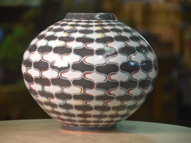 Japanese 20th Century Pottery Vase - Image 8