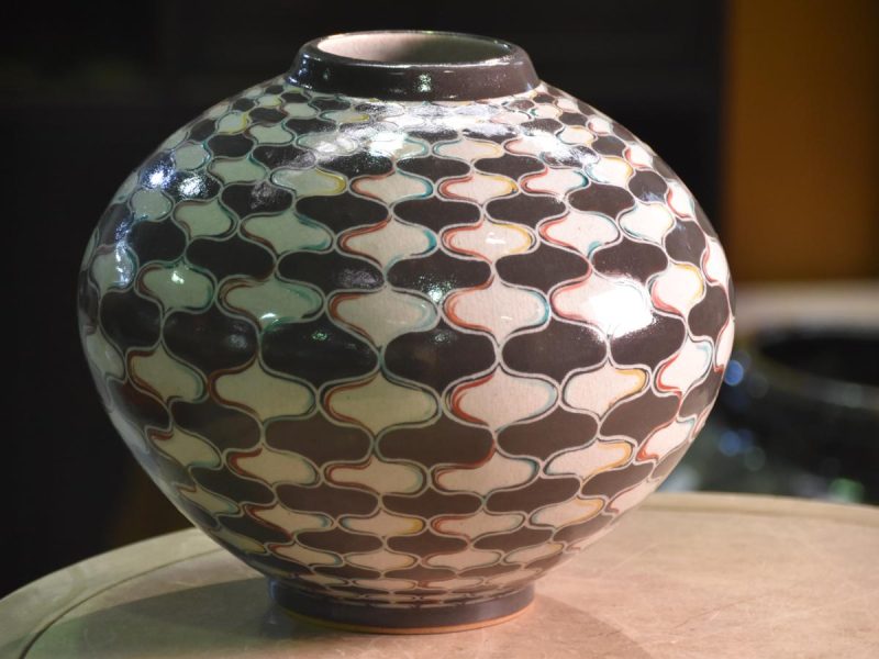 Japanese 20th Century Pottery Vase - Image 3