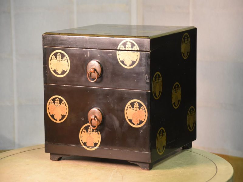 Japanese Lacquered Drawer Box - Image 2