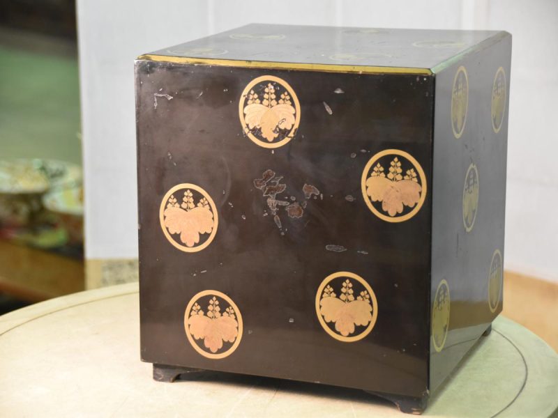 Japanese Lacquered Drawer Box - Image 10