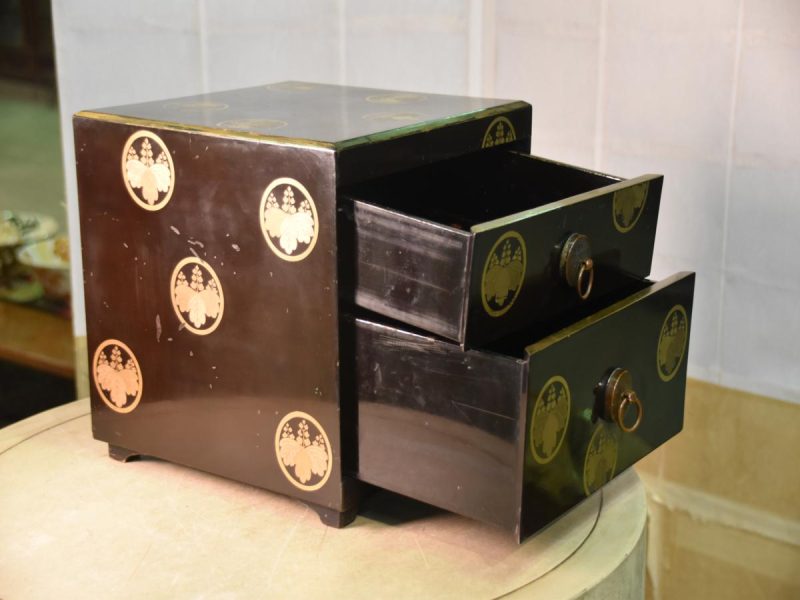Japanese Lacquered Drawer Box - Image 7
