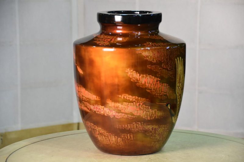 Japanese Wakasa Lacquer Vase with Flying Cranes - Image 9