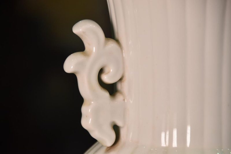 Japanese Kakiemon Pottery Vase - Image 7
