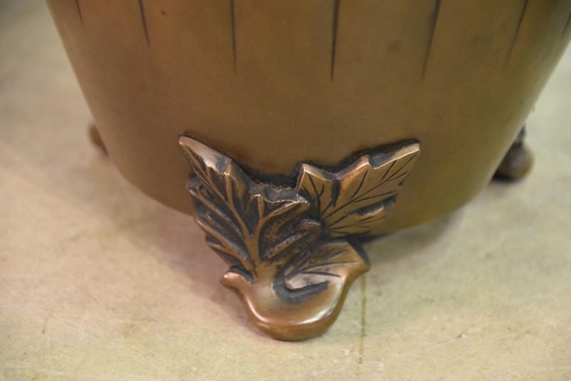 Japanese Bronze Usubata Flower Vase with Butterfly handles - Image 10