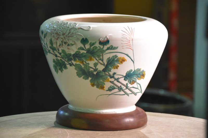 Japanese Chrysanthemum Hibachi - Image 3