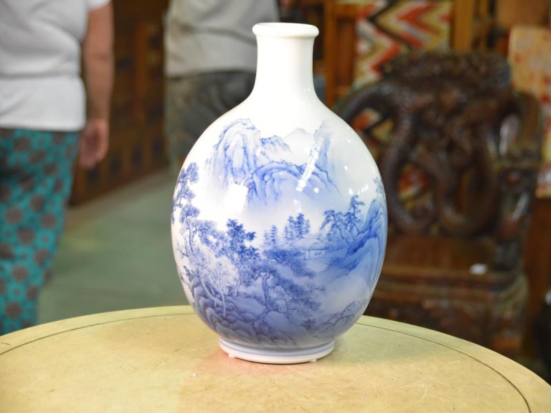 Japanese Blue and White Arita Ware Vase - Image 2
