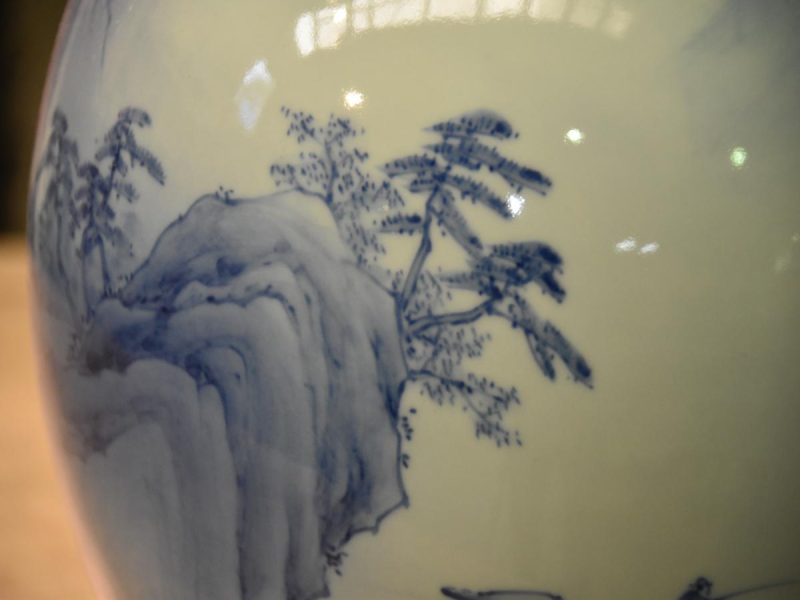 Japanese Blue and White Arita Ware Vase - Image 8