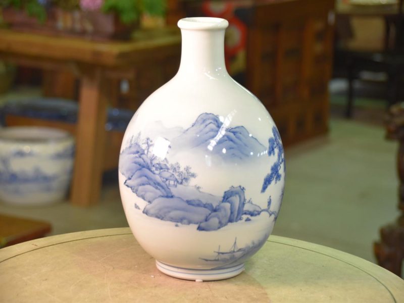 Japanese Blue and White Arita Ware Vase - Image 6