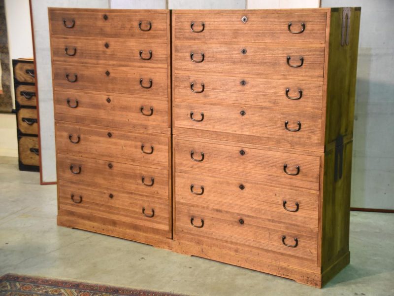 A Rare Pair of Japanese Vintage Clothing Chests (6 Sections) - Image 22