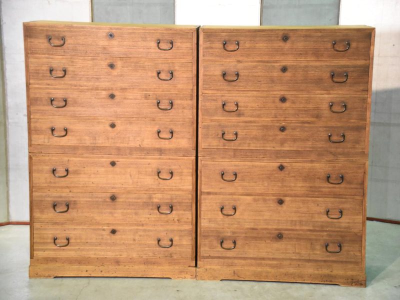 A Rare Pair of Japanese Vintage Clothing Chests (6 Sections) - Image 18