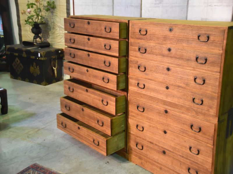 A Rare Pair of Japanese Vintage Clothing Chests (6 Sections) - Image 11