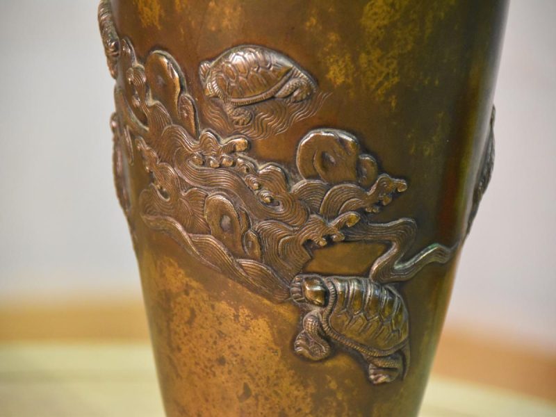 Japanese Cast Bronze Vase decorated with Turtles (Longevity) - Image 8