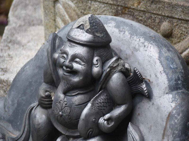 Antique japanese Roof Tile decorated with Ebisu San - Image 7