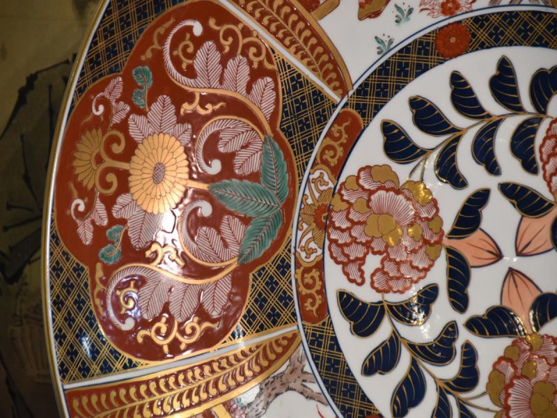 Large Japanese Imari Style Charger - Image 2