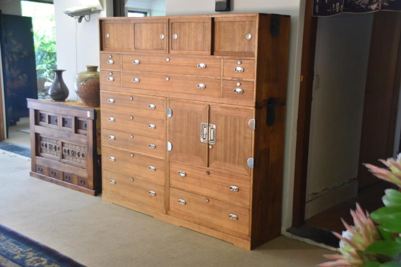 Large Solid Wood Japanese Vintage Clothing Chest (5 Sections) - Image 18