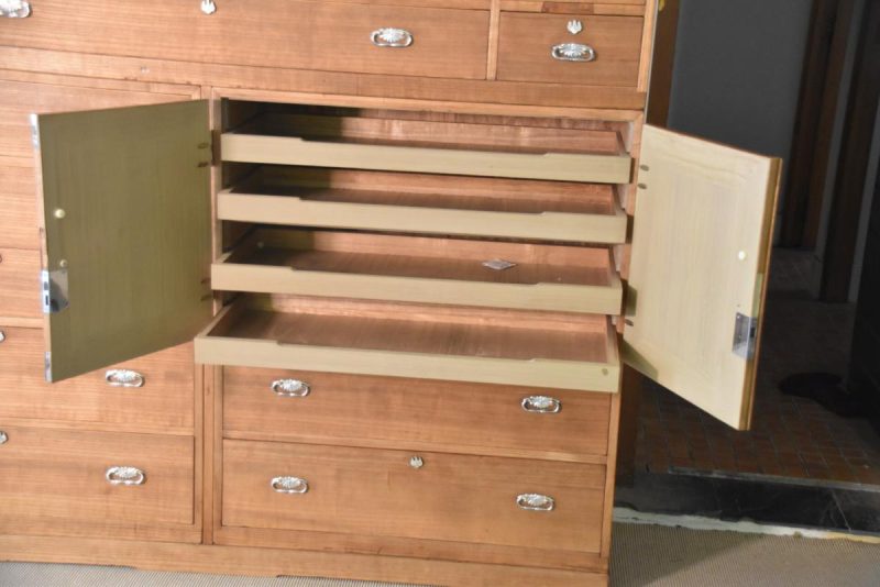 Large Solid Wood Japanese Vintage Clothing Chest (5 Sections) - Image 8