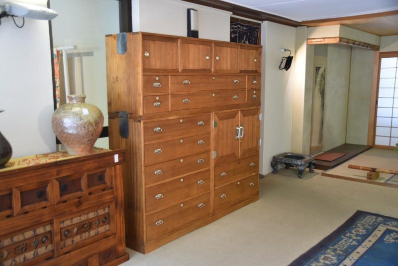 Large Solid Wood Japanese Vintage Clothing Chest (5 Sections) - Image 5