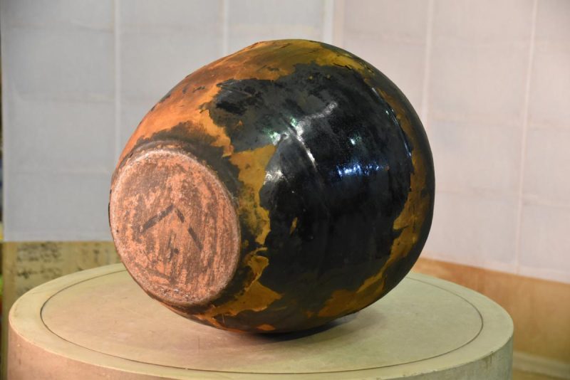 Mingei Shigaraki Cha Tsubo (Japanese Dry Tea Storage Urn) - Image 3