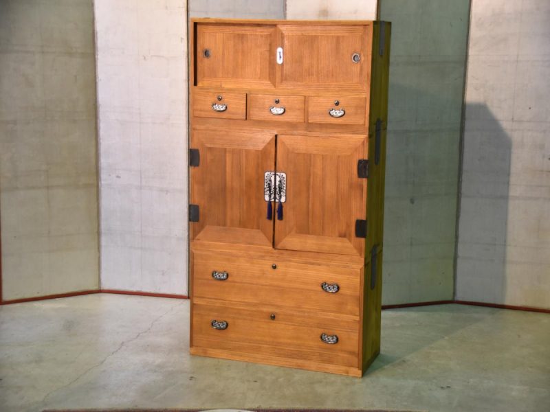Japanese 3 Section Wedding Kimono Chest - Image 4
