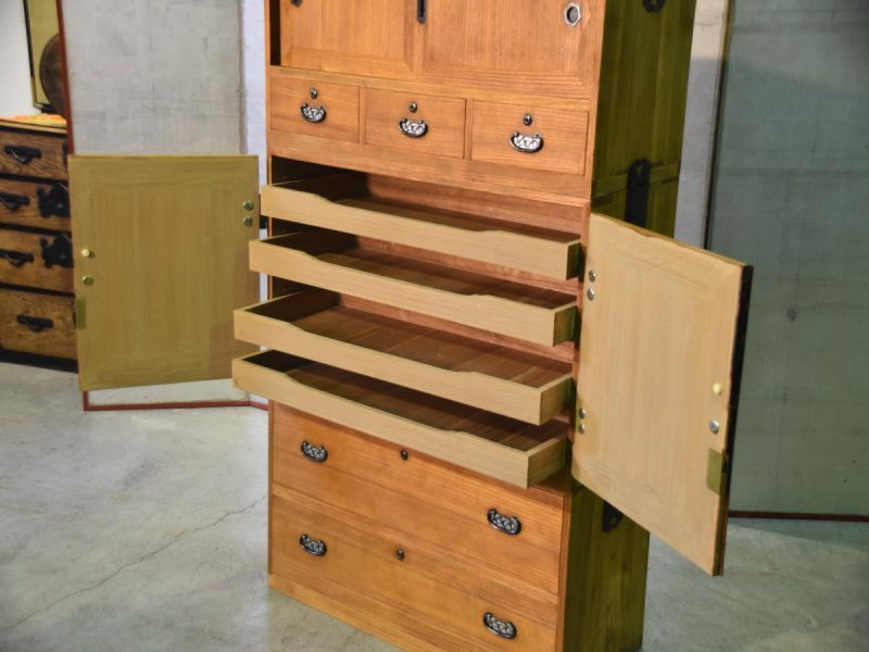 Japanese 3 Section Wedding Kimono Chest - Image 7