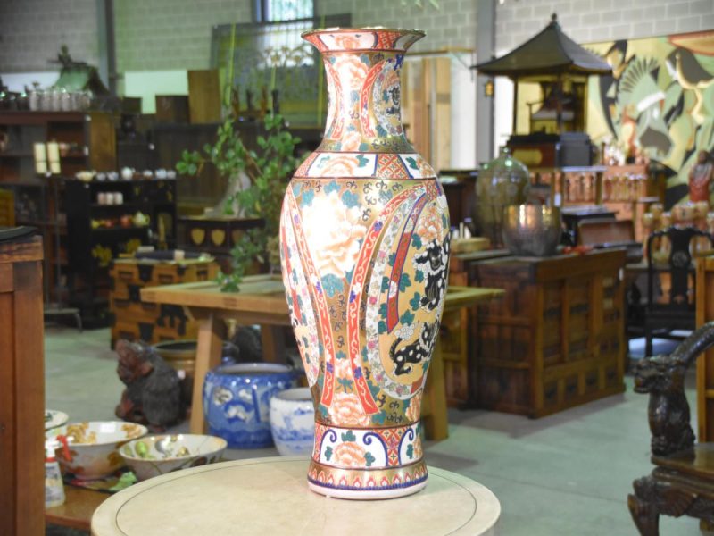 Vintage Chinese Vase - Image 11