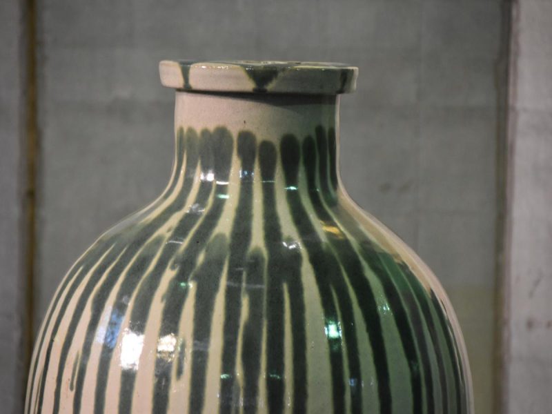 Large Green Drip Glaze Shigaraki Tsubo Urn - Image 11