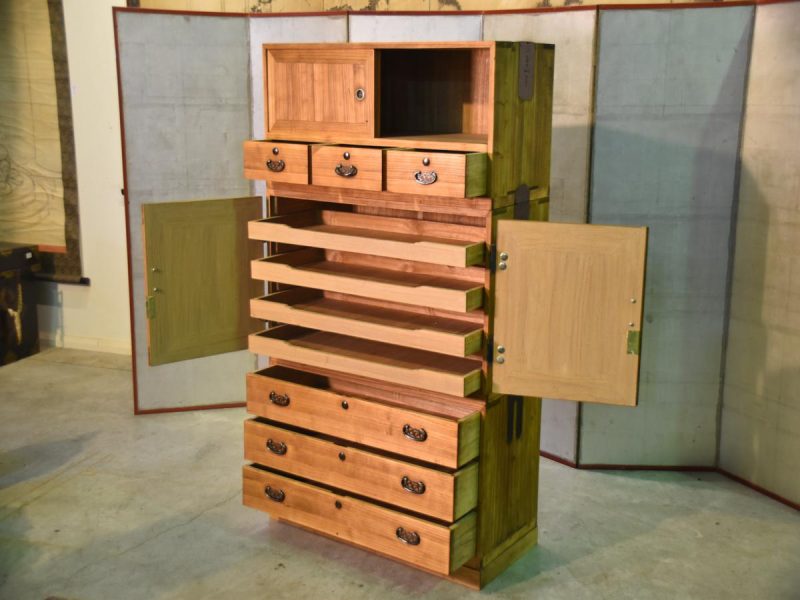 Japanese 3 Section Wedding Chest - Image 14