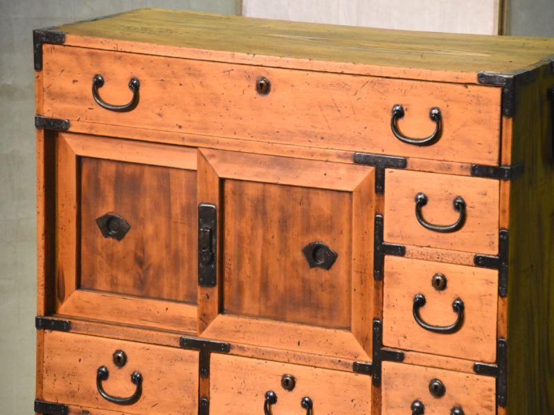 Japanese Osaka Region Merchant Chest with Secret Drawer - Image 2