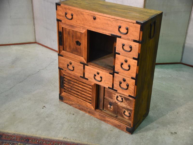 Japanese Osaka Region Merchant Chest with Secret Drawer - Image 12