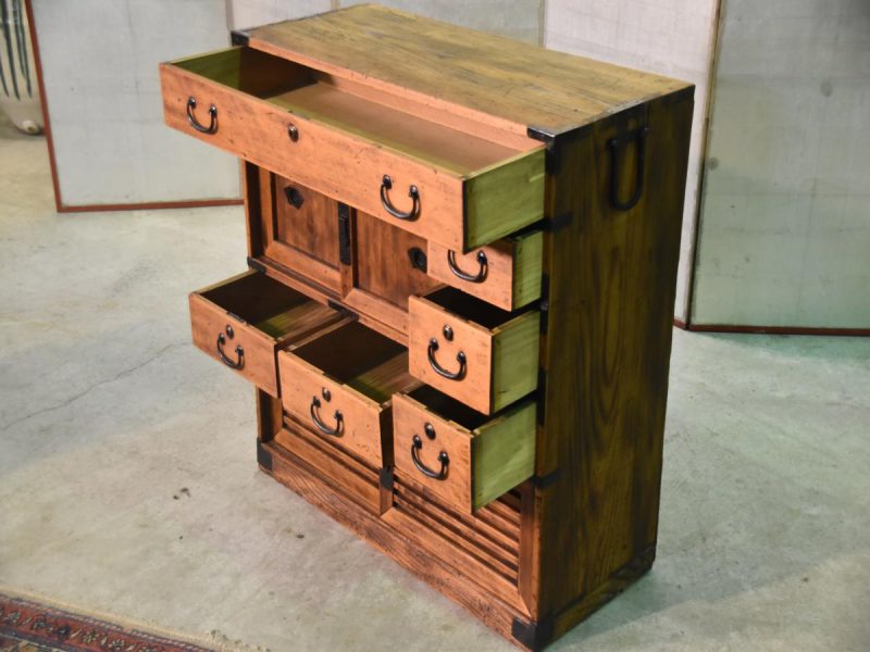 Japanese Osaka Region Merchant Chest with Secret Drawer - Image 9