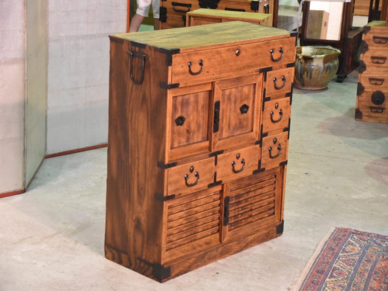 Japanese Osaka Region Merchant Chest with Secret Drawer - Image 3