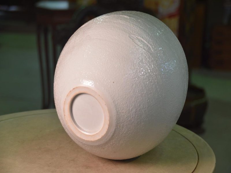 Japanese Vintage Porcelain Vase - Image 4