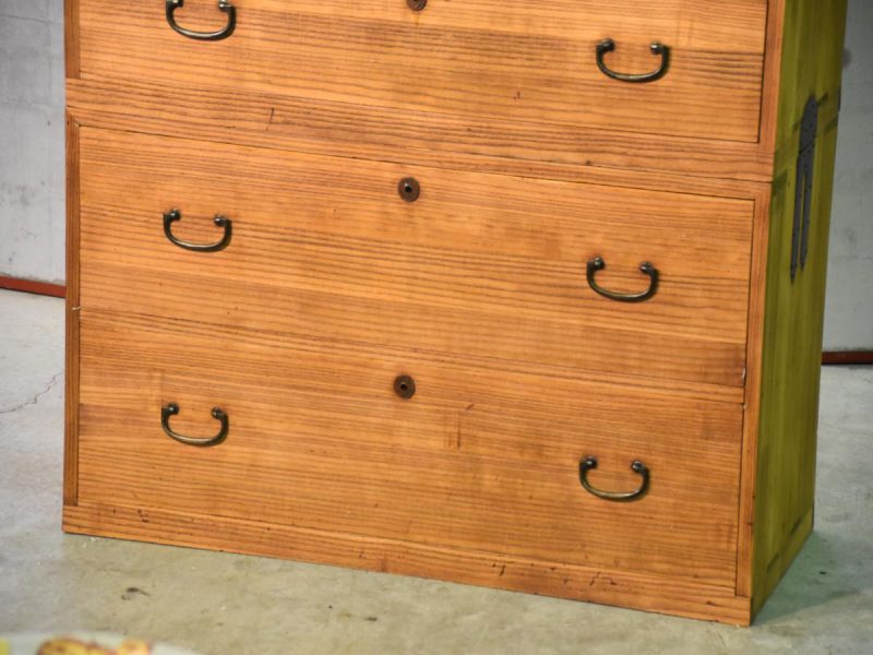 Japanese 1930's 3 Section Wedding Chest - Image 13