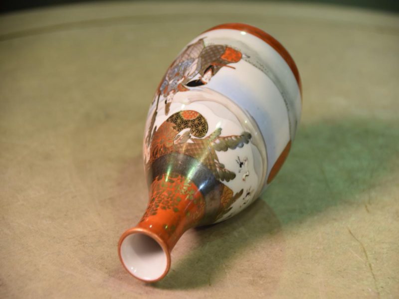 Kutani Tokuri Sake Jug - Image 4
