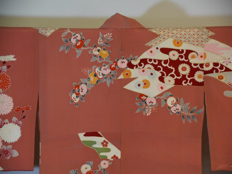 Japanese Silk Vintage Salmon Pink Tomesode Formal Kimono - Image 2