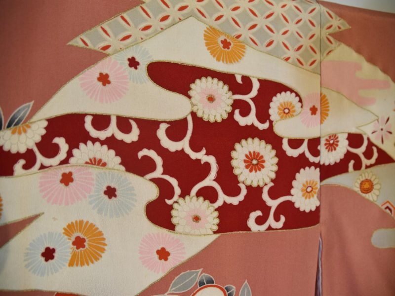 Japanese Silk Vintage Salmon Pink Tomesode Formal Kimono - Image 11