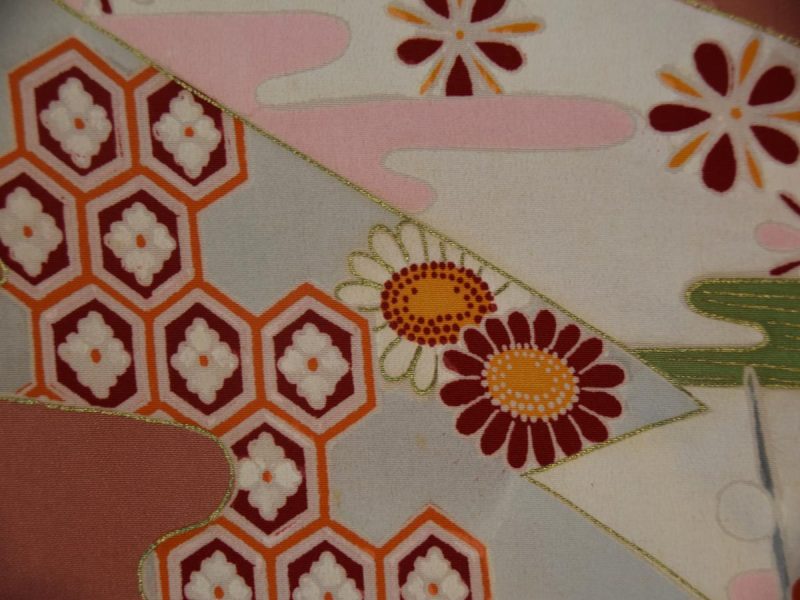 Japanese Silk Vintage Salmon Pink Tomesode Formal Kimono - Image 9